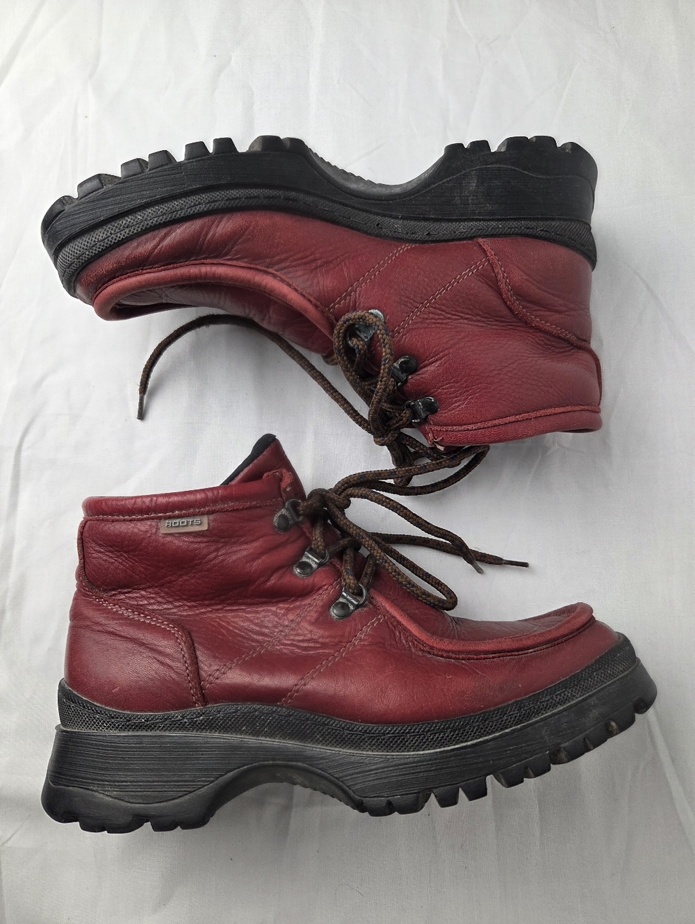 Vintage Roots Canada Red Leather Ankle Boots Lug Sole Hiking Moc Toe EU 37 US